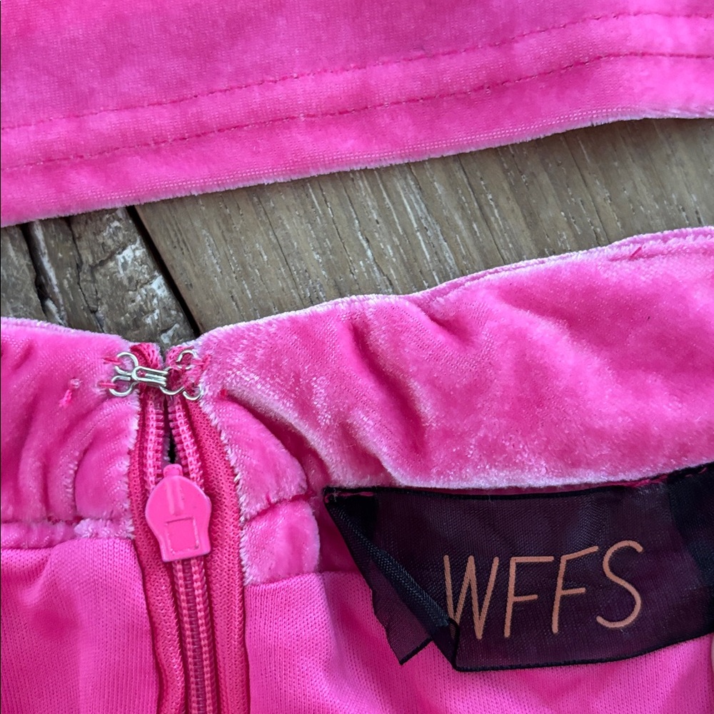 Bundle - Picture 6 of 10